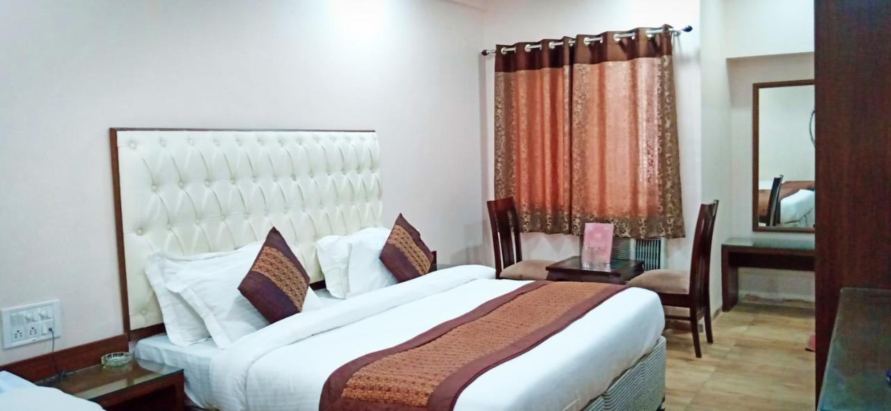 Hotel Kabeer New Delhi @ New Delhi Railway Station Exterior photo