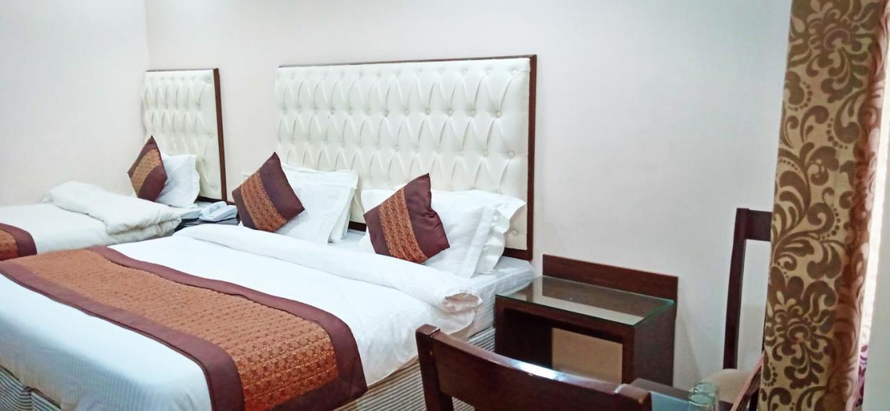 Hotel Kabeer New Delhi @ New Delhi Railway Station Exterior photo