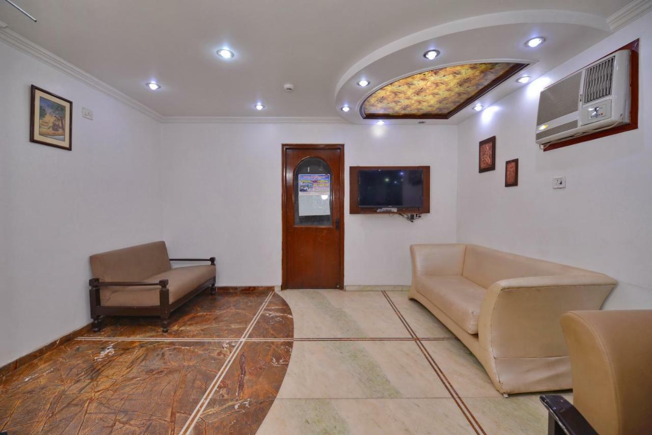 Hotel Kabeer New Delhi @ New Delhi Railway Station Exterior photo