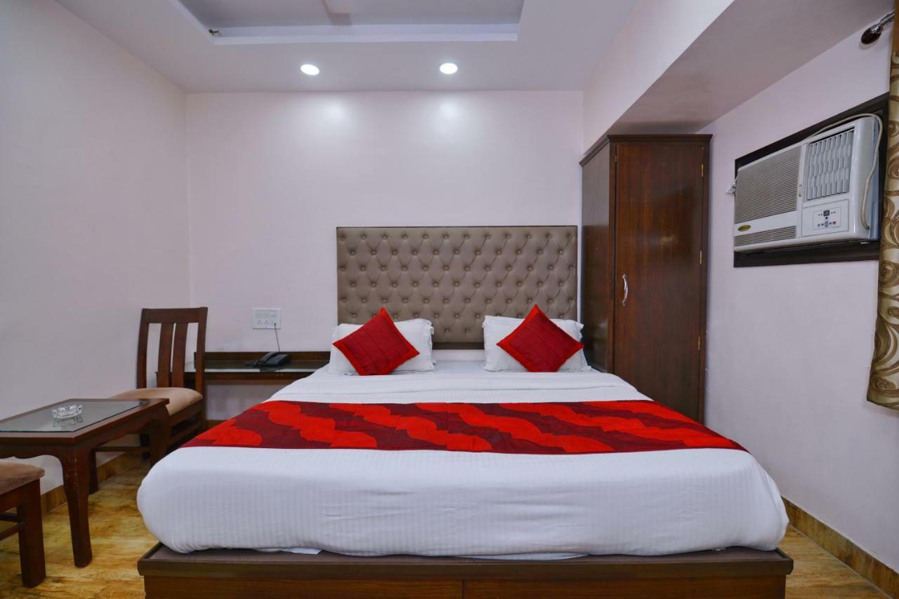 Hotel Kabeer New Delhi @ New Delhi Railway Station Exterior photo